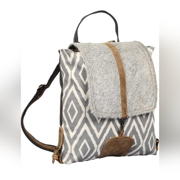 Myra Bag NWOT Artist's Impression Hairon Flapover Canvas & Leather Backpack - Picture 4 of 10